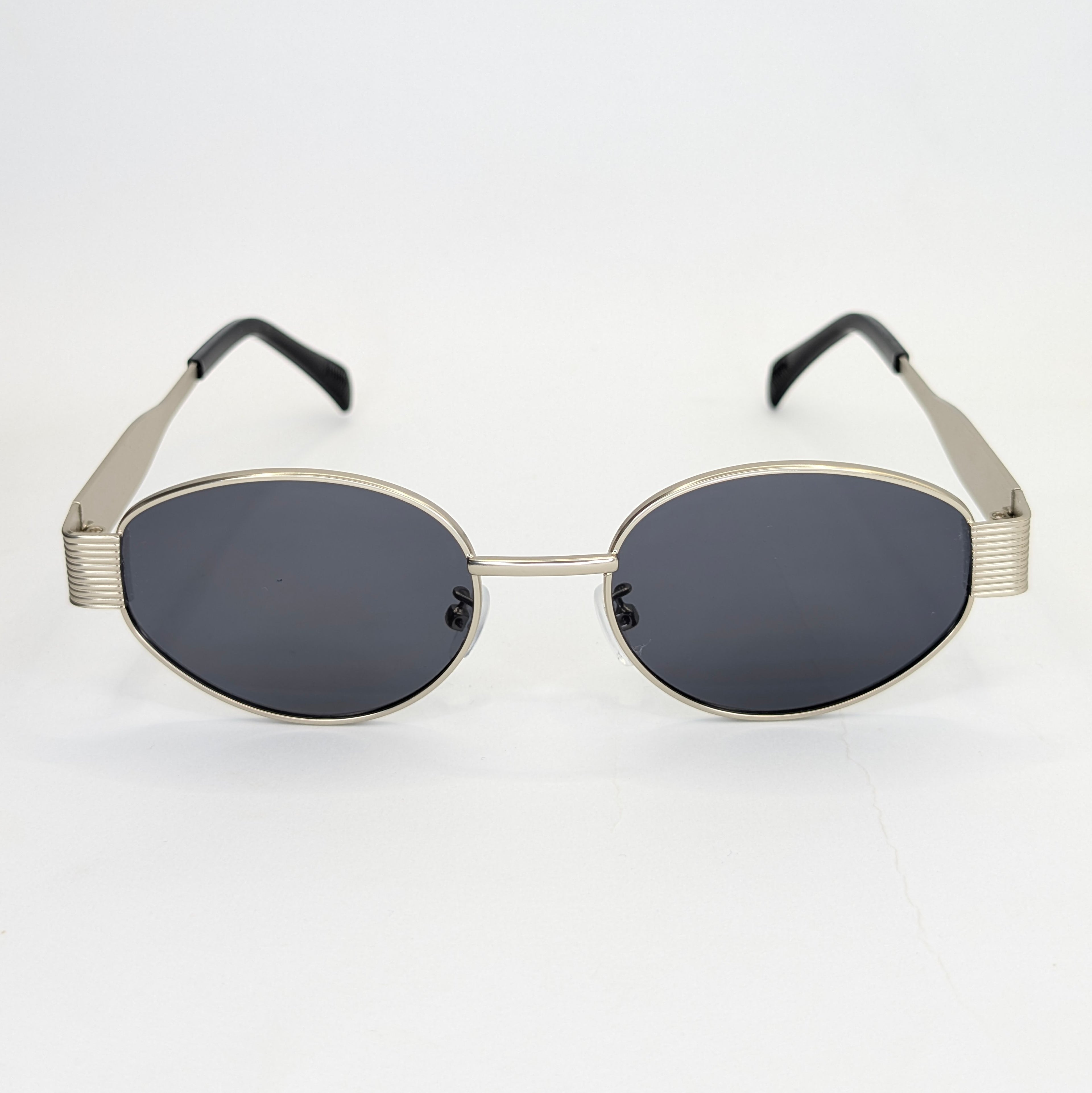Oval metal sunglasses